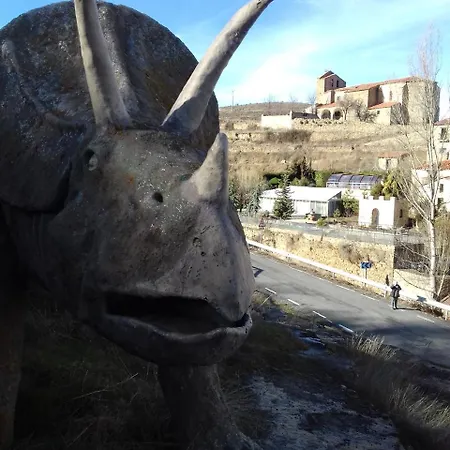 بيت شباب Corral De La Pena *